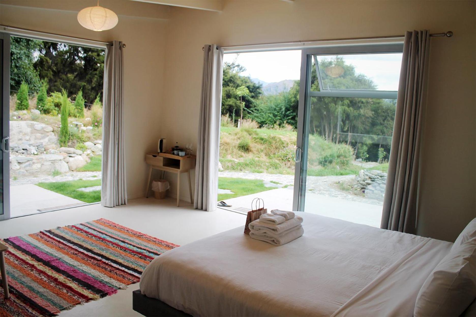 Hotel The Hidden Spring Wanaka Exterior foto