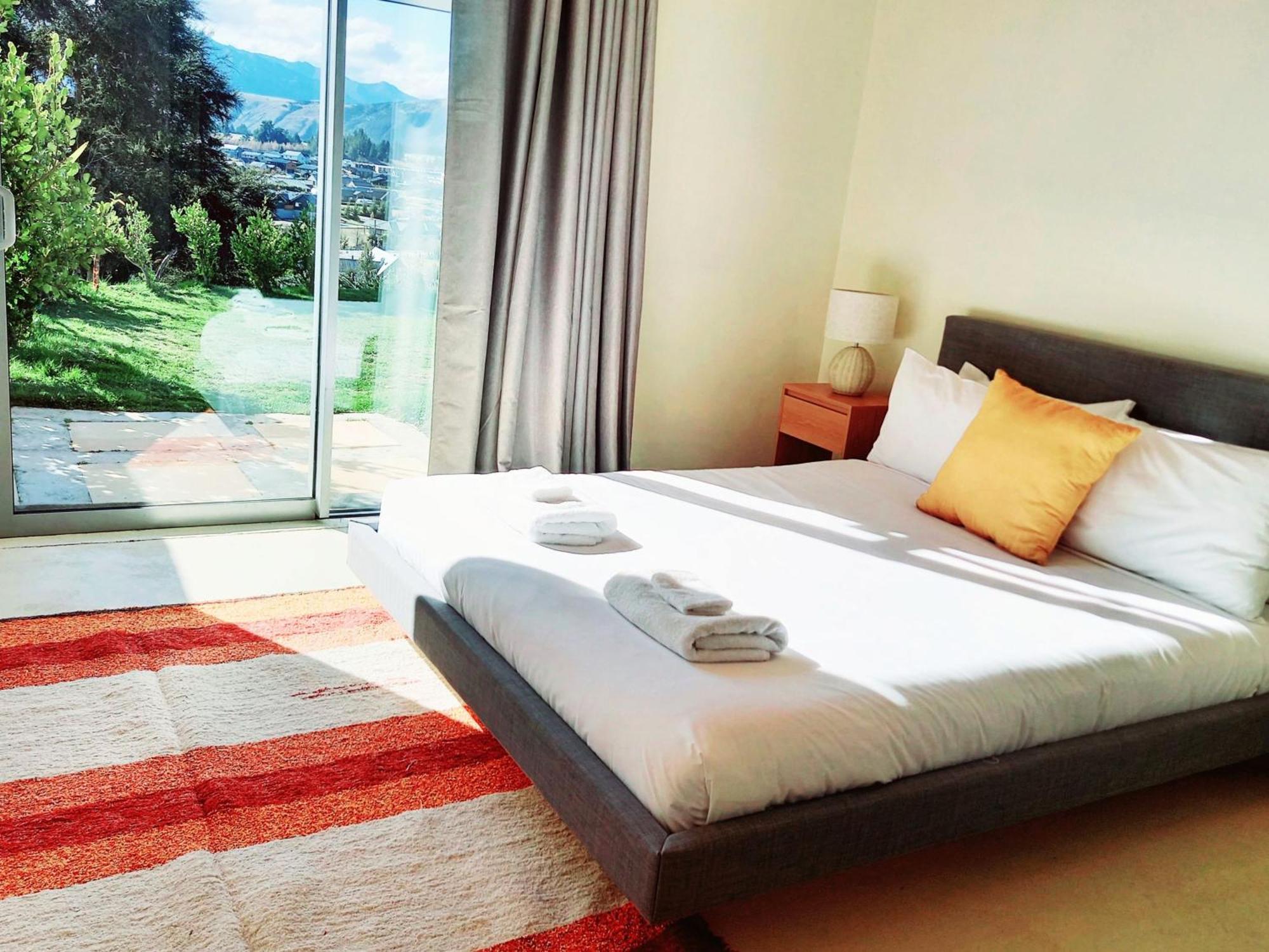 Hotel The Hidden Spring Wanaka Exterior foto